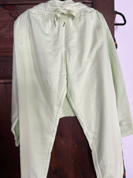 Calvin Klein Светло зелено цвят анцунг !  !  New с етикети оригинал