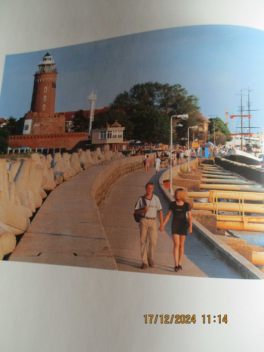 Продавам Луксозен Албум на ПОЛША