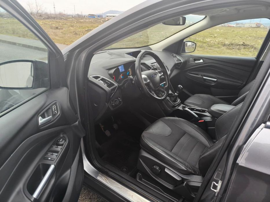 Ford KUGA 2.0 Diesel 163 cp**4x4**Recent Adusa