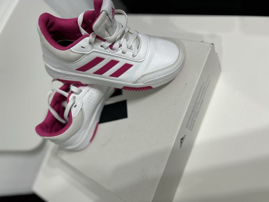 Adidasi copii(fata) marca Adidas