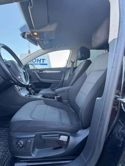 Volkswagen      Passat