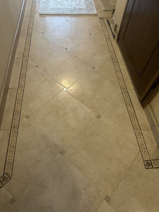 Луксозен тристаен апартамент в Благоевград