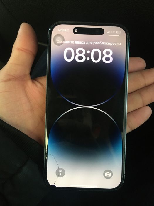 Iphone 14 pro sotiladi ekranda kichgina dogi bor