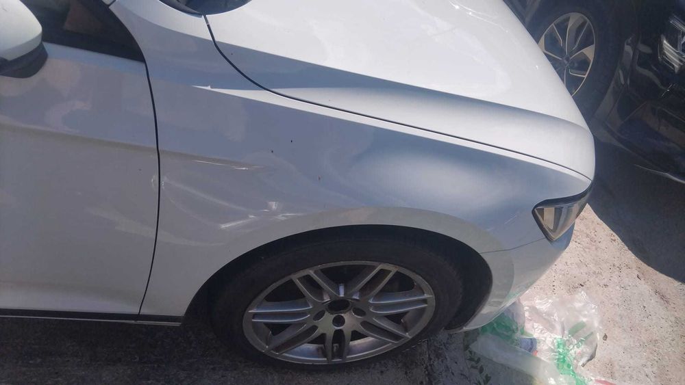 Aripa dreapta Volkswagen Passat B8