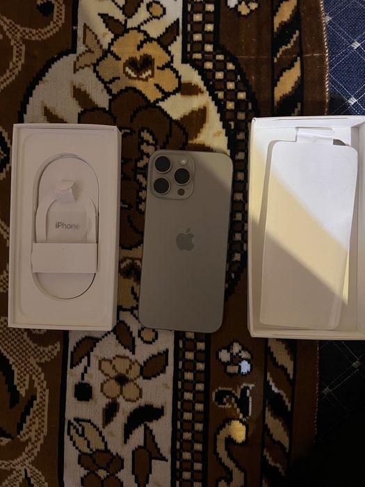 iPhone 16 pro max 256gb на гарантии