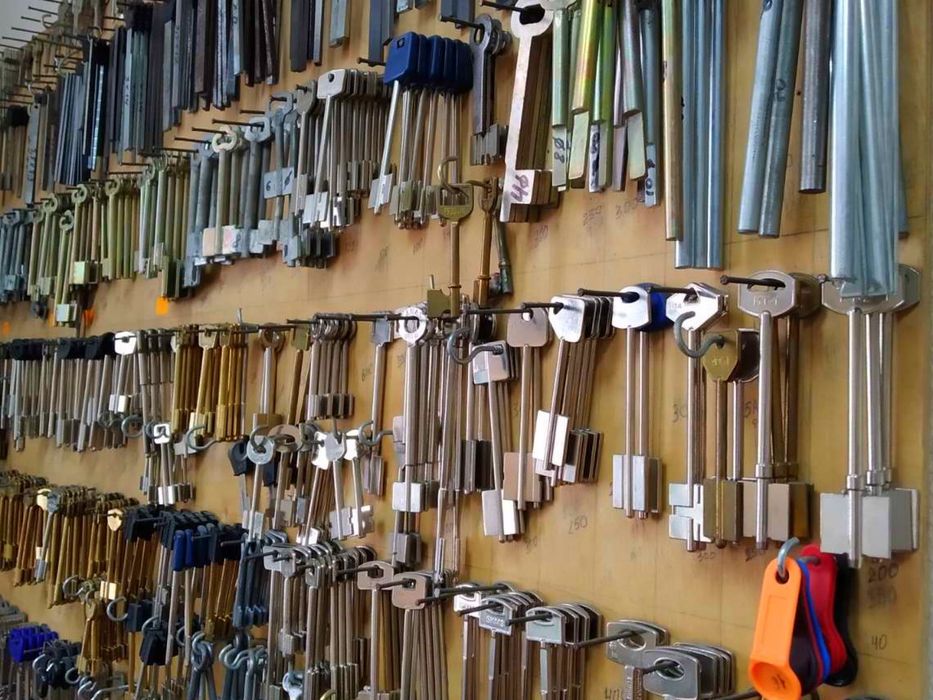 Изготовление ключей, kalit yasash (вскрытие, ремонт замков)