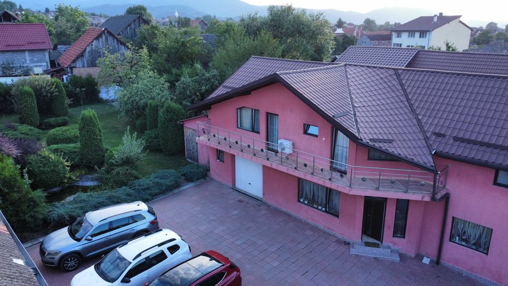 Casă de vânzare