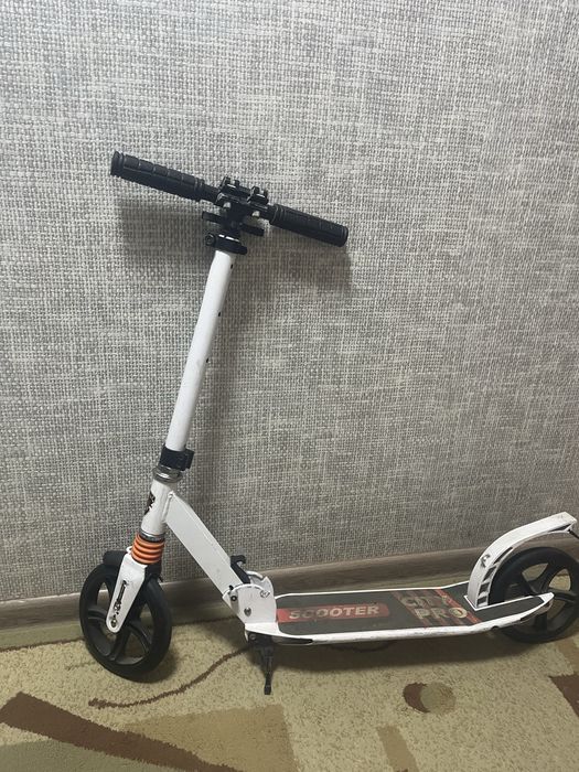 Продам самокат детский