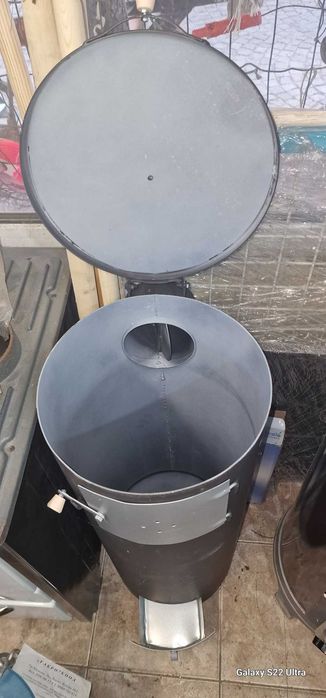 Отоплителна печка без кофа твърдо гориво