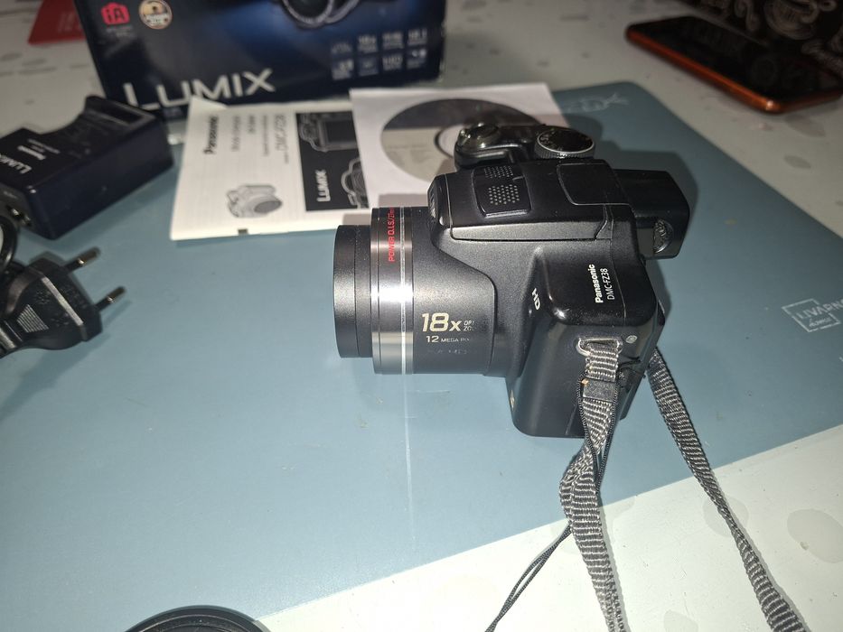 Panasonic Lumix FZ38, in cutie, funcțional,  12 MP, HD movie