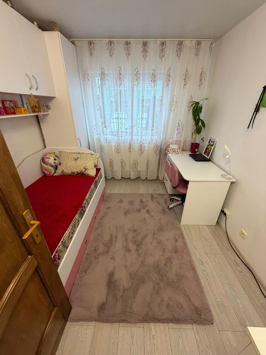 Vând apartament cu 3 camere