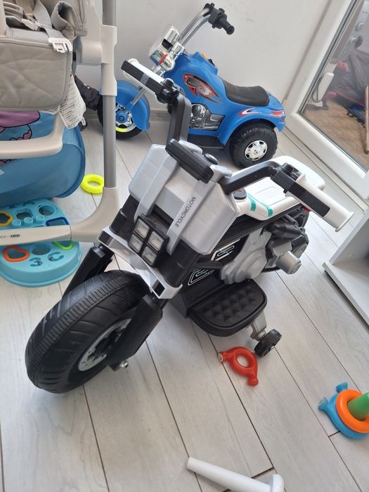 Акумулаторен мотор