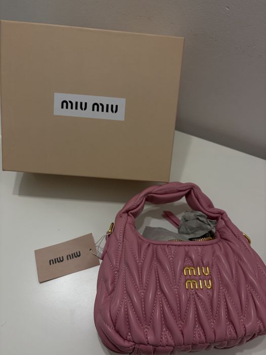 Poseta miu miu handbag