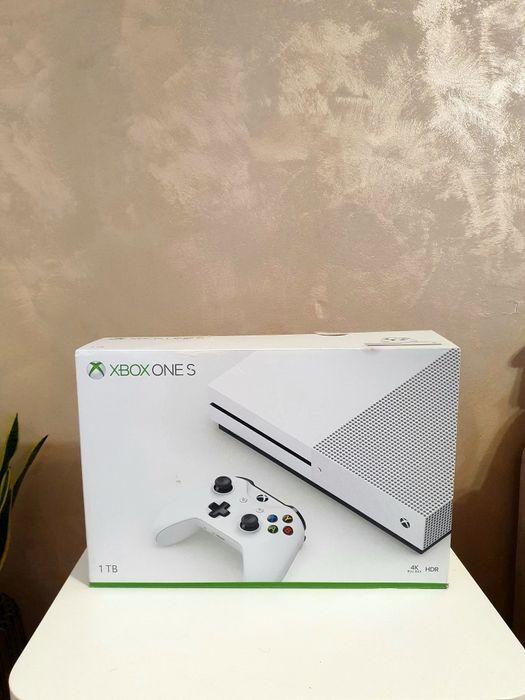 Xbox One S 1TB Ediție Limitata