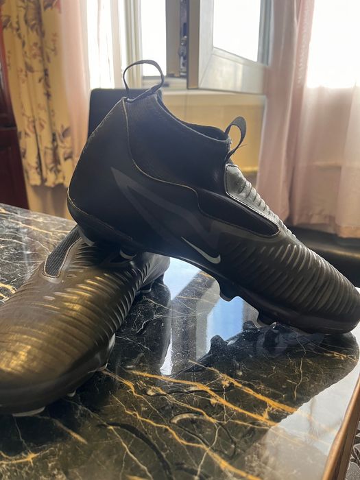 Футболни бутонки Nike