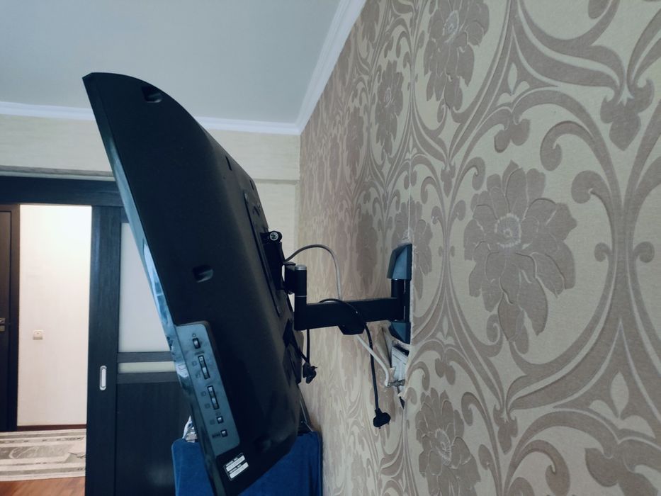 Продам телевизор