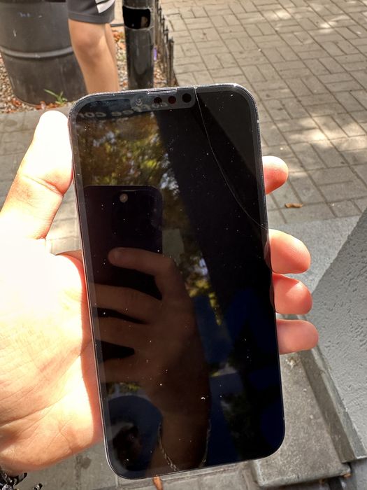 vand iphone 13 pro max