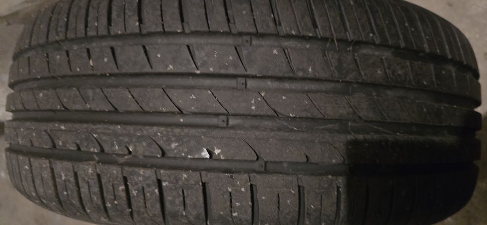 2бр автомобилни гуми 215/55/17