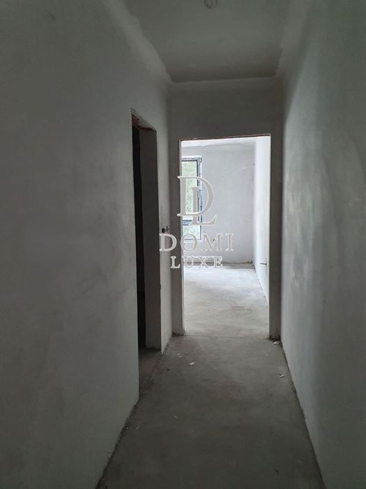 Продава се Тристаен апартамент в Варна, Лятно кино Тракия - 112 кв.м за 2017 €/кв.м - Снимка #4