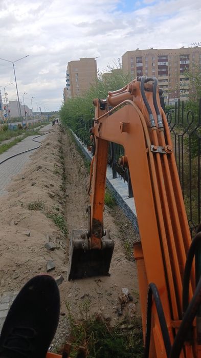 Продам мини экскаватор  нисан н25