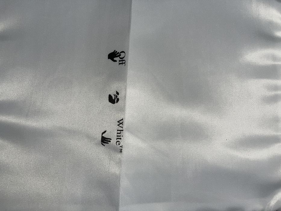 Off white Odsy-100