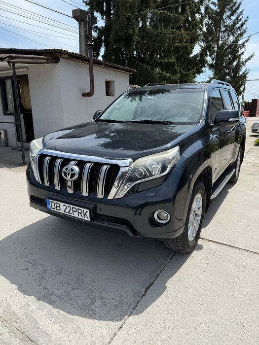Toyota Land Cruiser Primul proprietar! Masina luata de noua! Pentru mai multe detalii si p