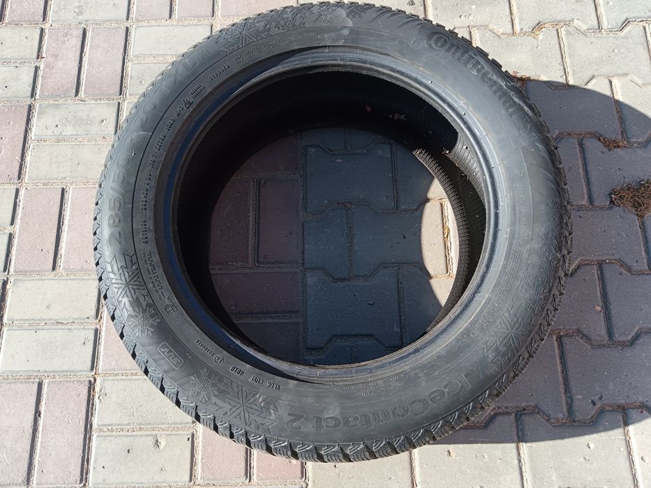 Продам зимние шипованные шины