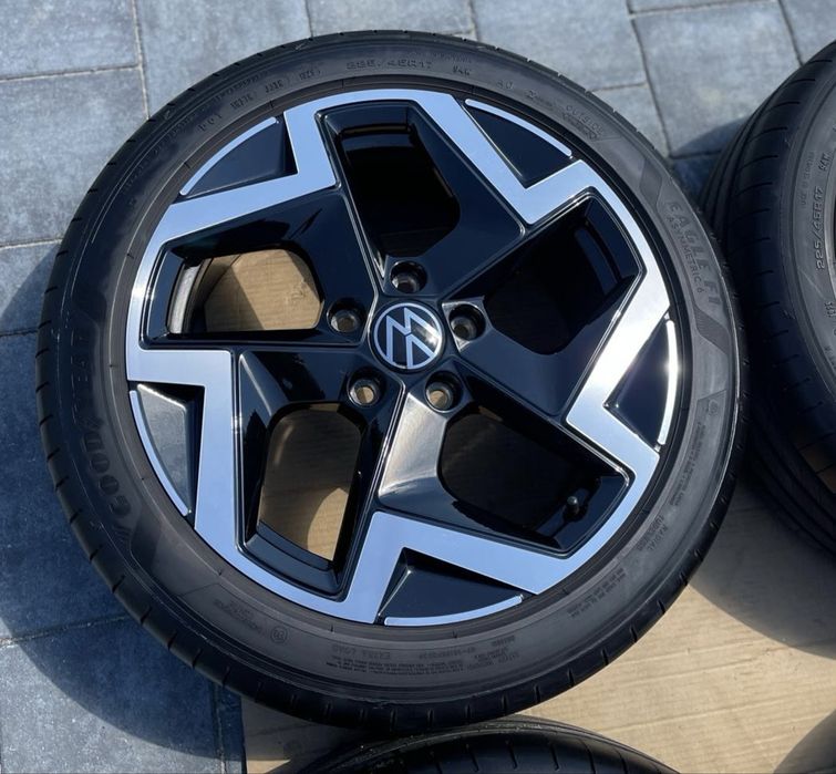 Jate Golf 8 R17 ca si NOI 225/45R17 DOT2025 FACTURA