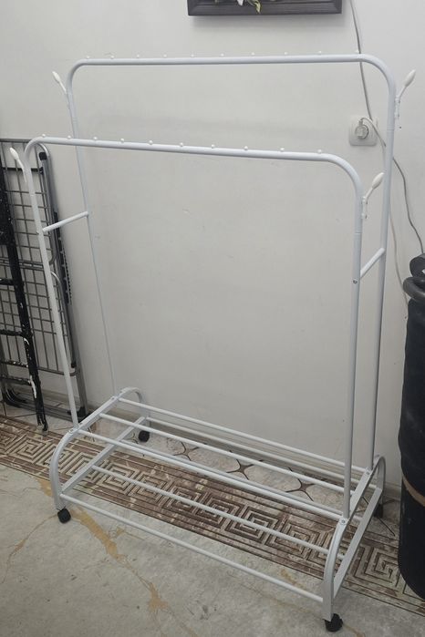 Вешалка для одежды.