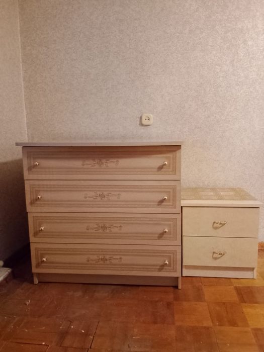 Продам спальный гарнитур 45000