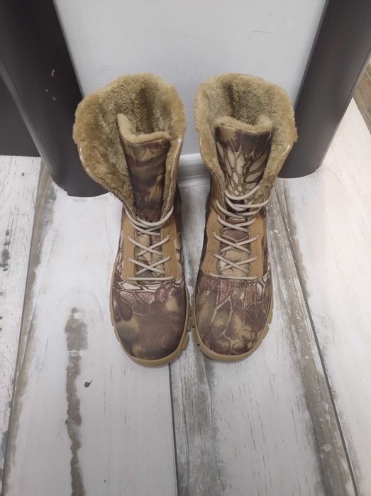 Мъжки зимни ботуши с подплата (№ 44)