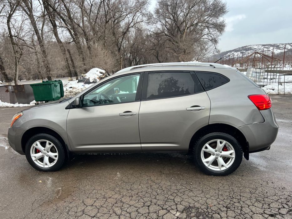 Продам Ниссан Рогуе 2009г