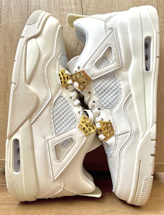 Air Jordan 4 "Metallic Gold" - 44 EU