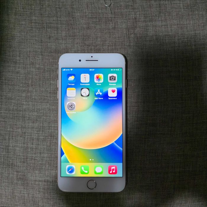 Продам Айфон 8 Плюс