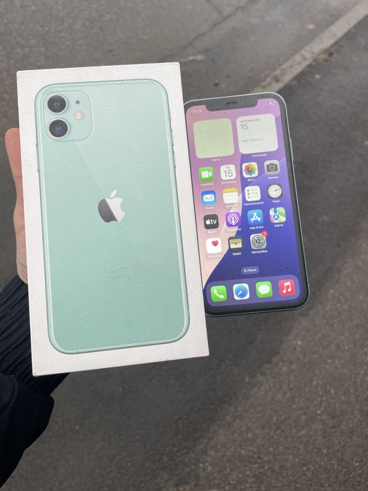 Продам телеофн айфон 11