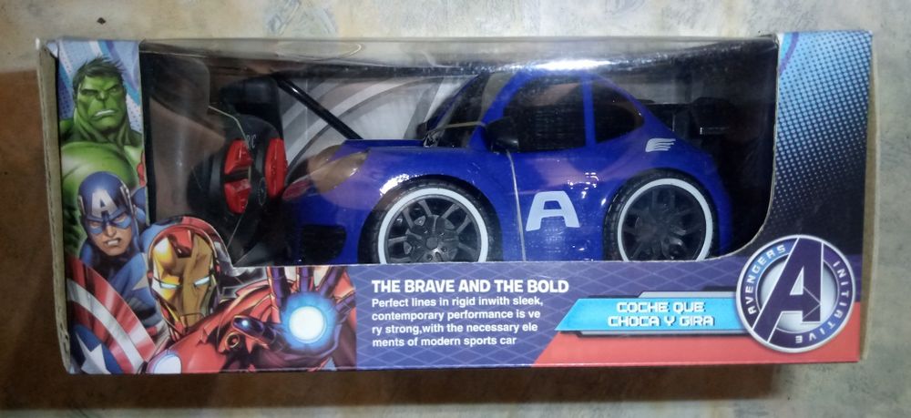 Машинка на пульте управления