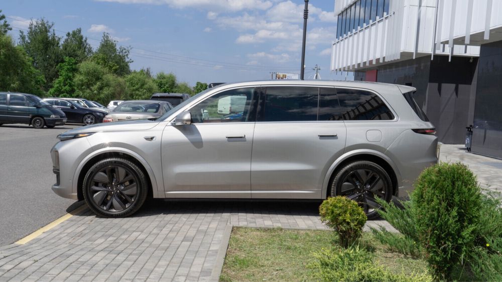 Lixiang Li 9 Ultra Rest Стальной 2025 Yangi