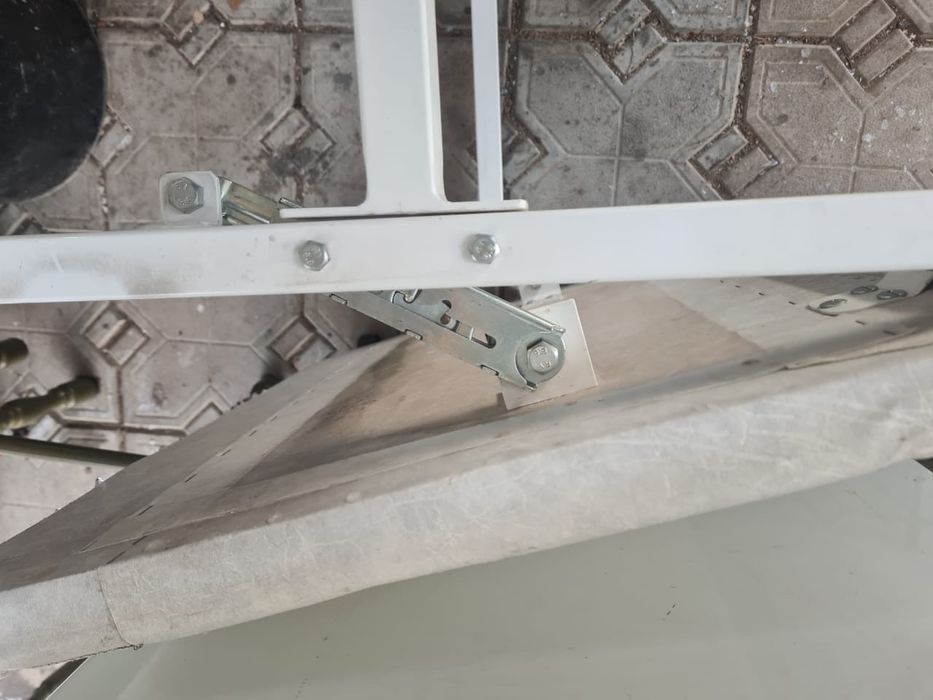 Кушетка с изголовьем