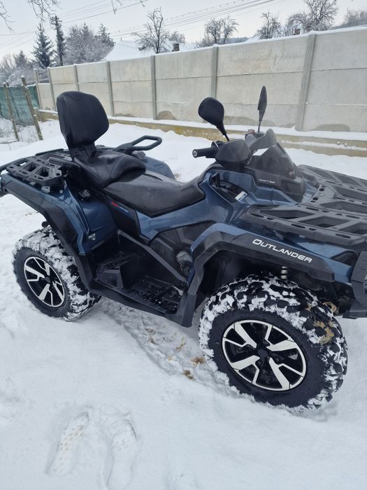 Can Am outlander max 1000R