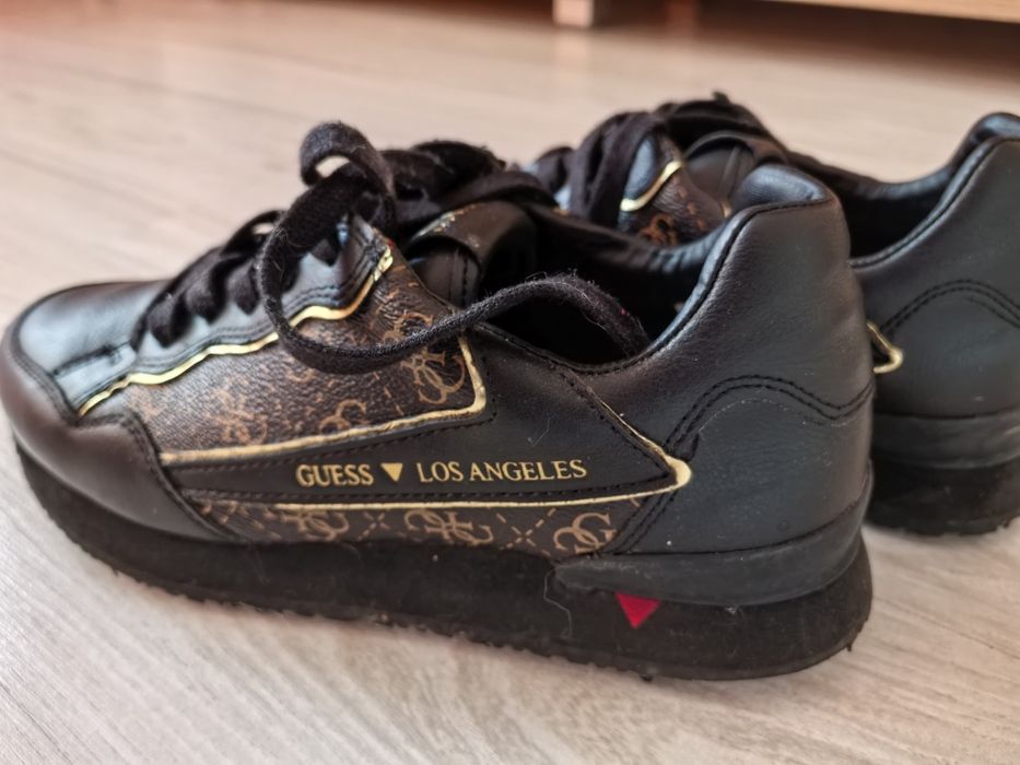 Маратонки Guess 40 номер