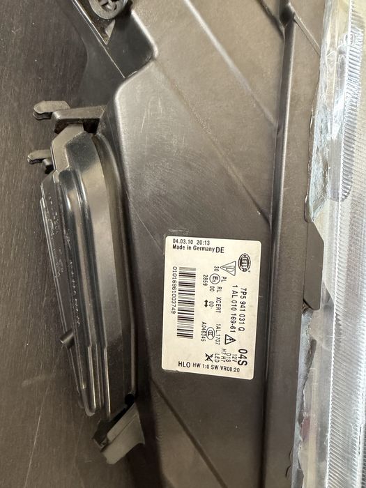 Porsche Cayenne Turbo  Порше Каен Турбо 958 / 92A оригинални фарове!