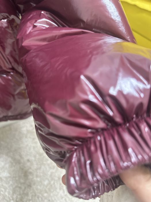 Продам пуховик Корея