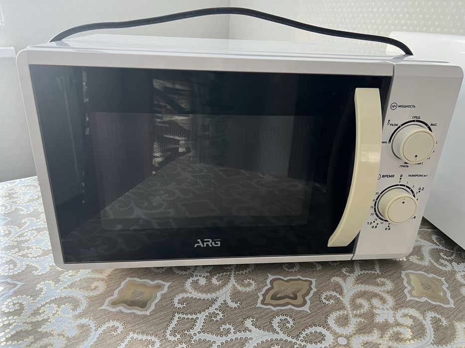 Продам микроволновую печь б/у