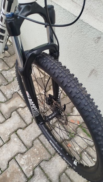 Cube 27,5r rockshox hidraulica