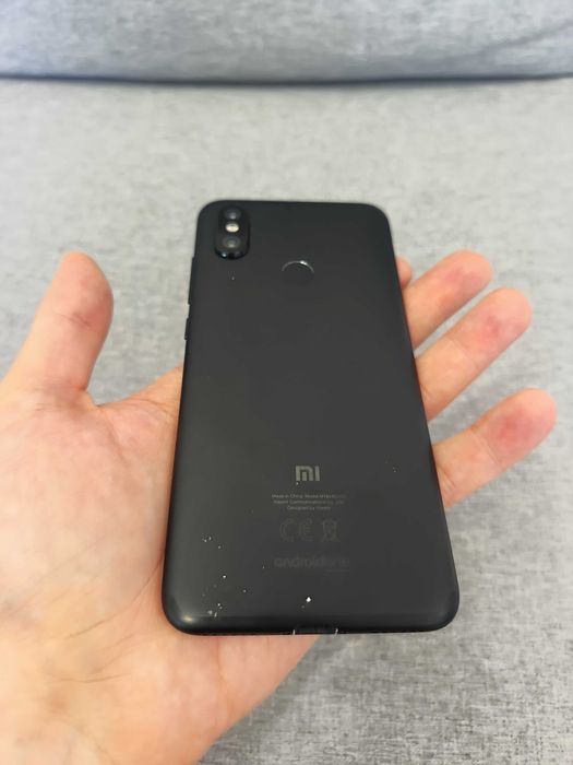 Телефон Xiaomi Mi A2 в добро състояние