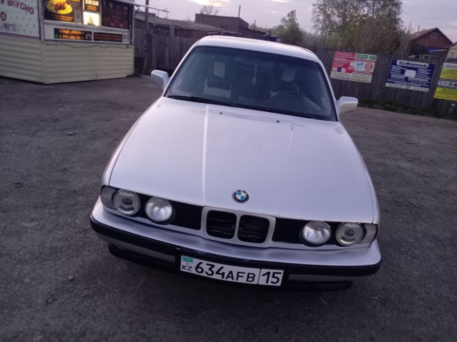 Продам хорошо машина
