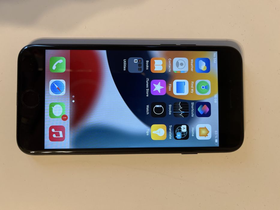 iPhone 7; 128GB; 88% батерия