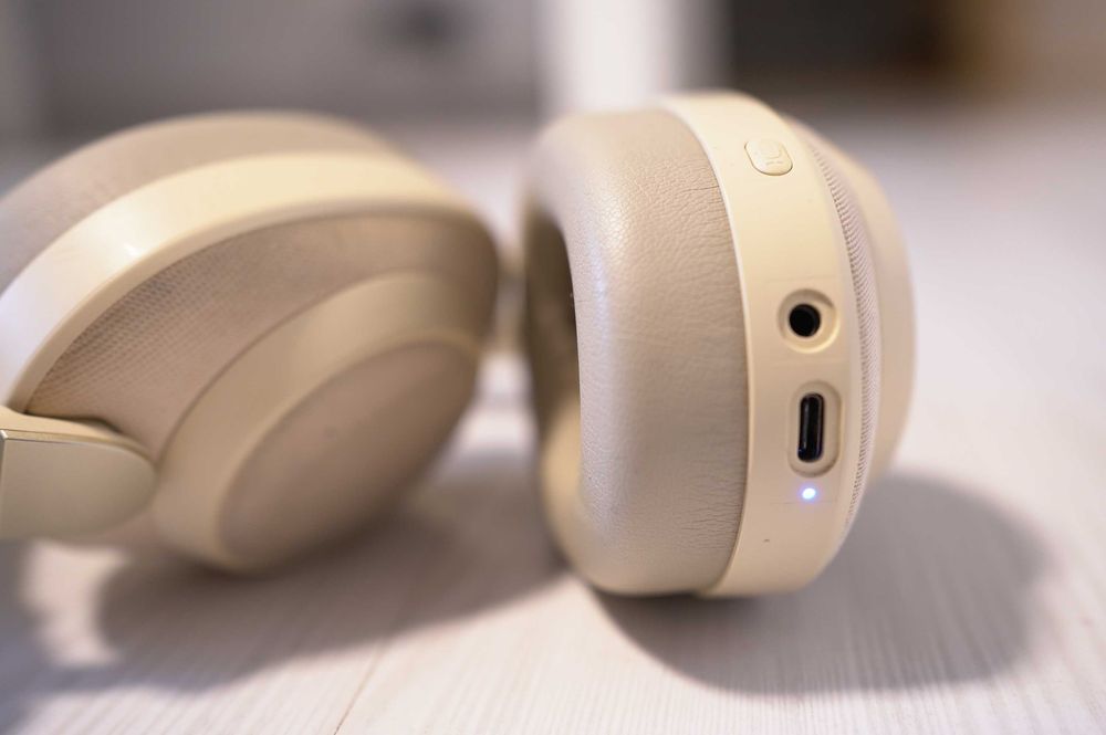 Căști Jabra Elite 85h Gold Beige – Perfect Funcționale – Folosite intens