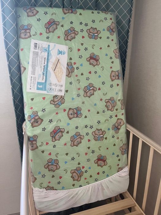 Детская кроватка