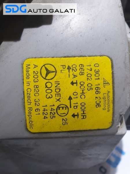 Far Dreapta Fara Xenon Mercedes Benz Clasa C 2000 - 2007 Cod Piesa A2038203261